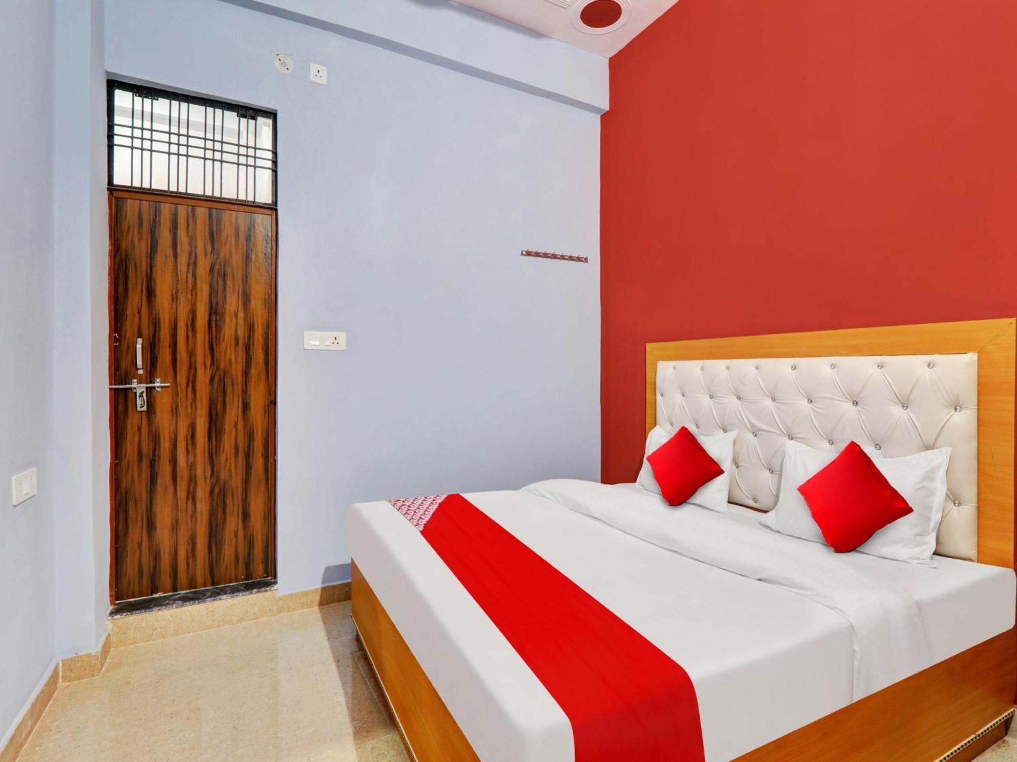 Hotel O Aradhya Galaxy Bhauli エクステリア 写真