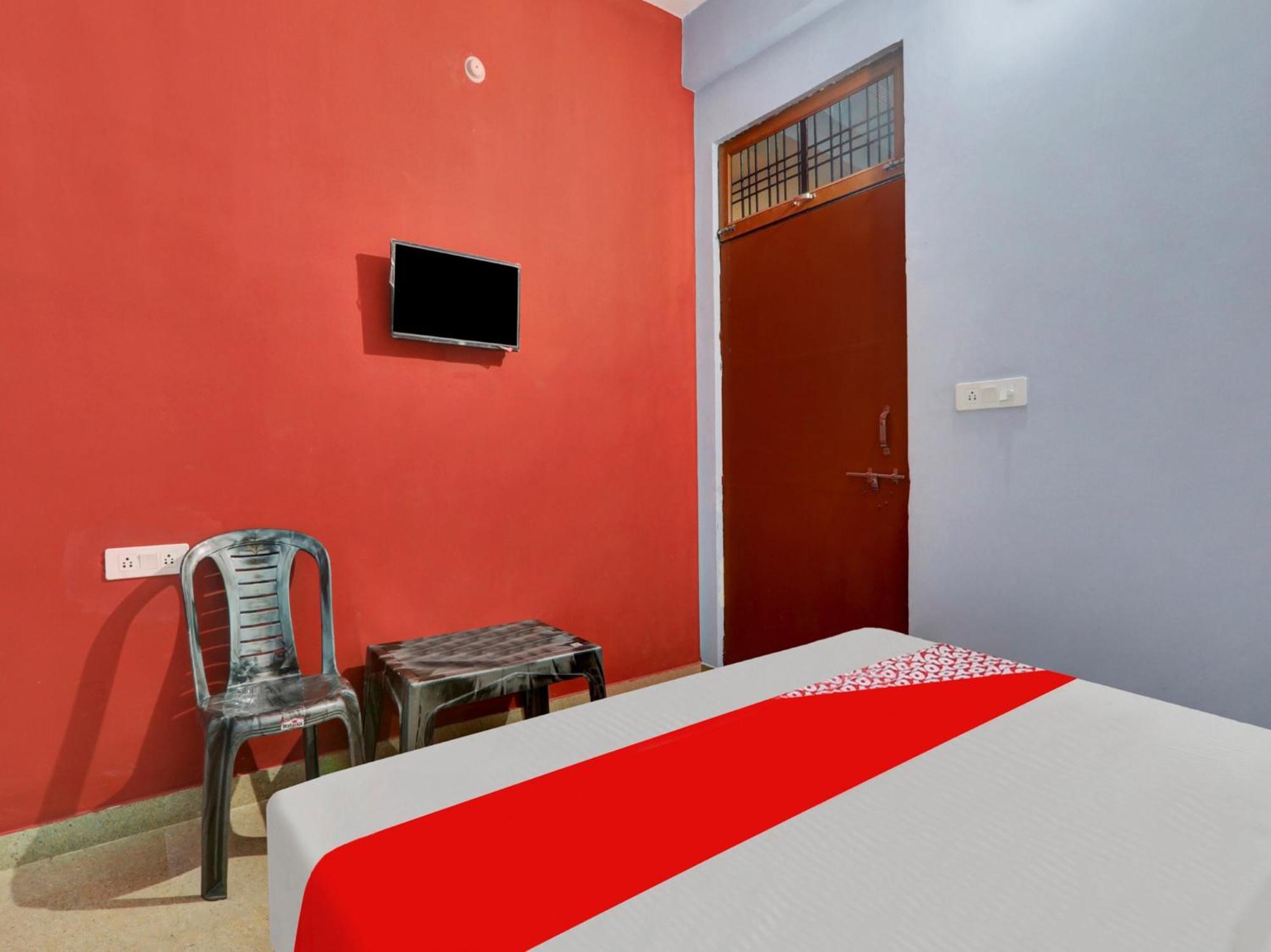 Hotel O Aradhya Galaxy Bhauli エクステリア 写真